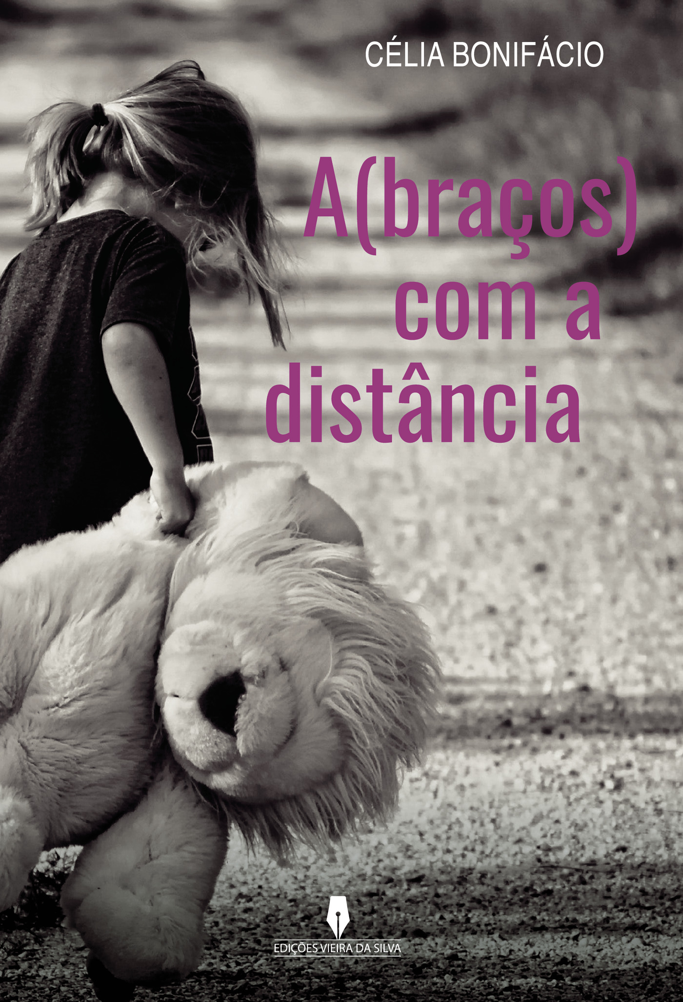 Portada de A(BRAÛáOS) COM A DISTÛ+NCIA