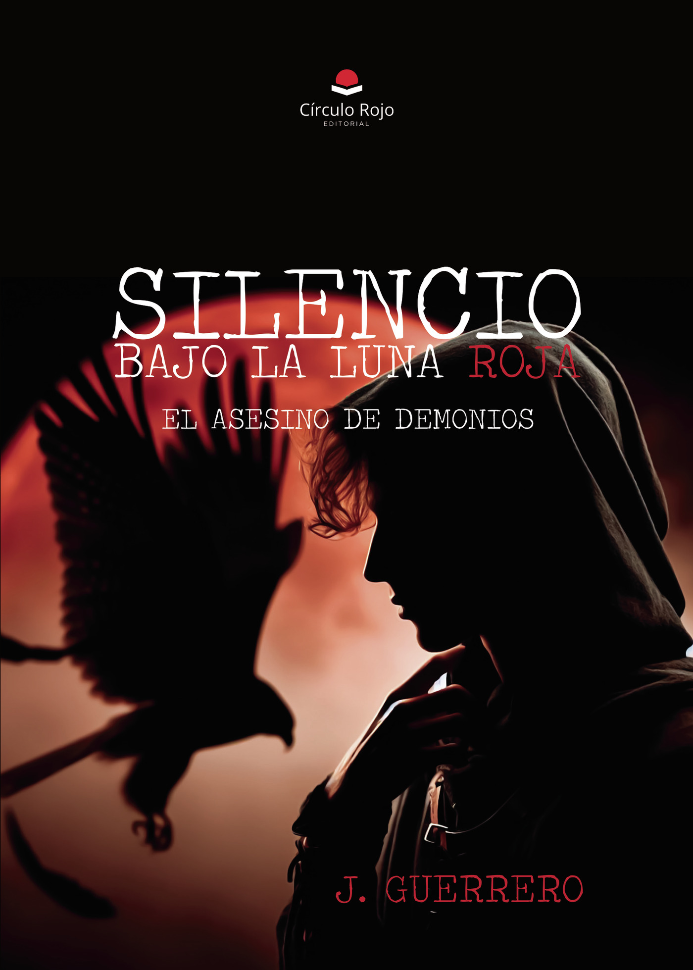 Portada de Silencio bajo la luna roja
