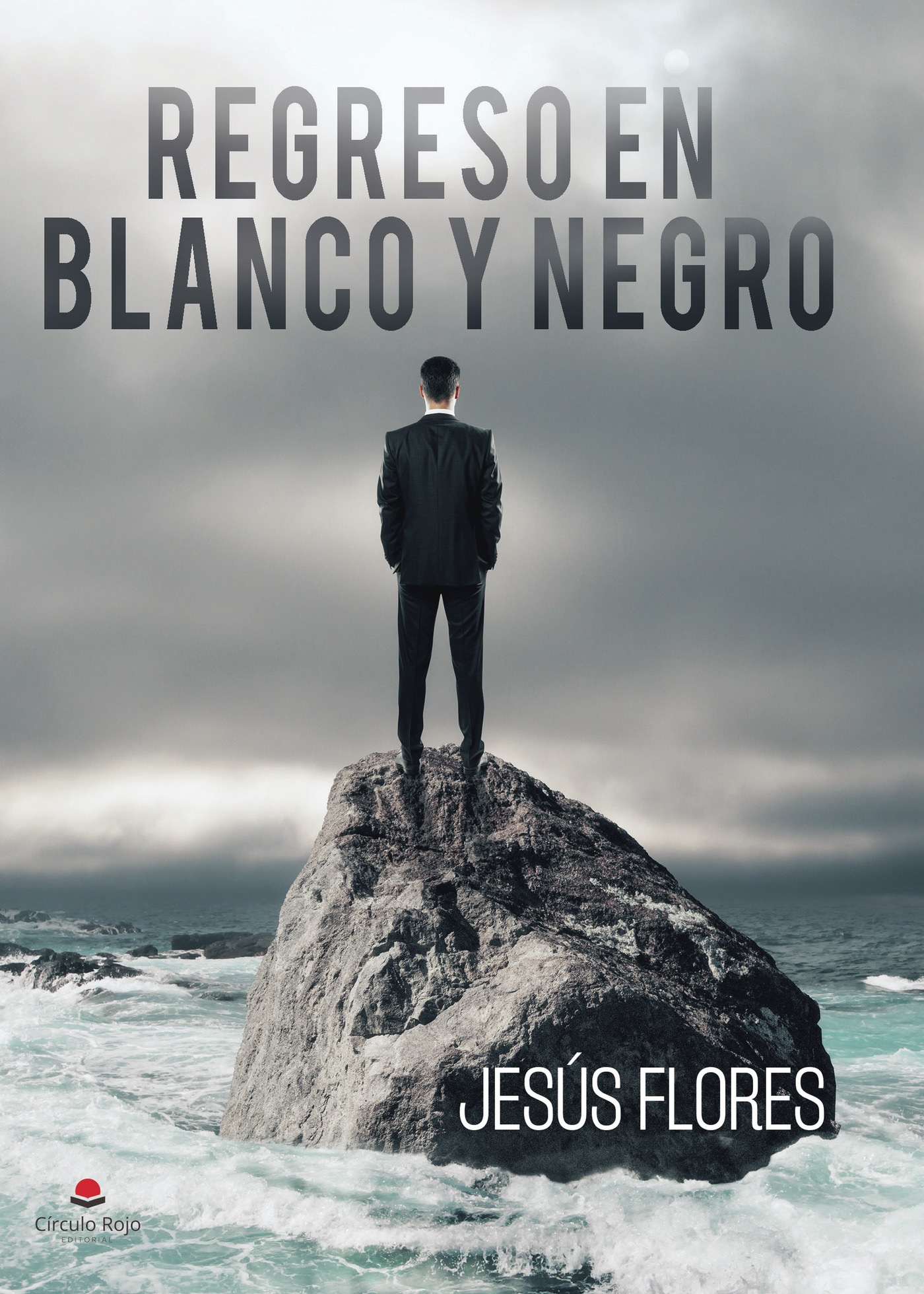 Portada de Regreso en blanco y negro